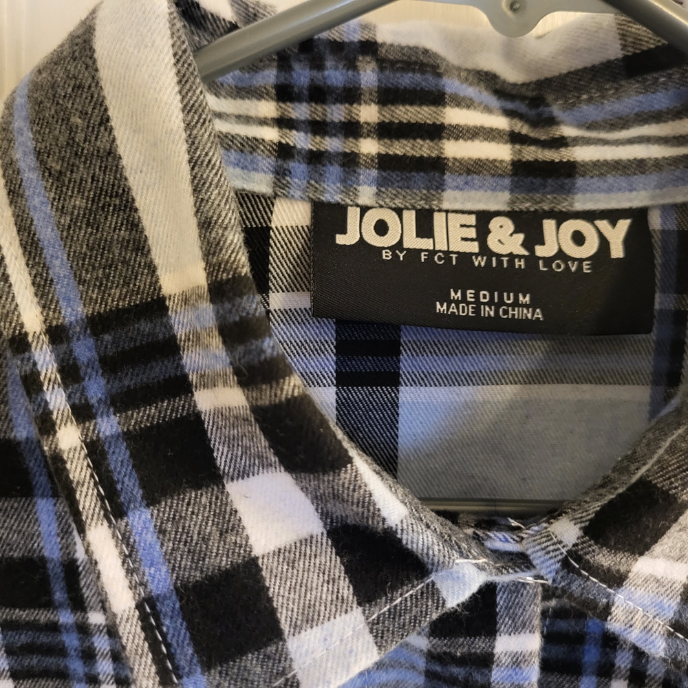 Jolie & Joy Women's Blue and White Plaid Button Down Shirt